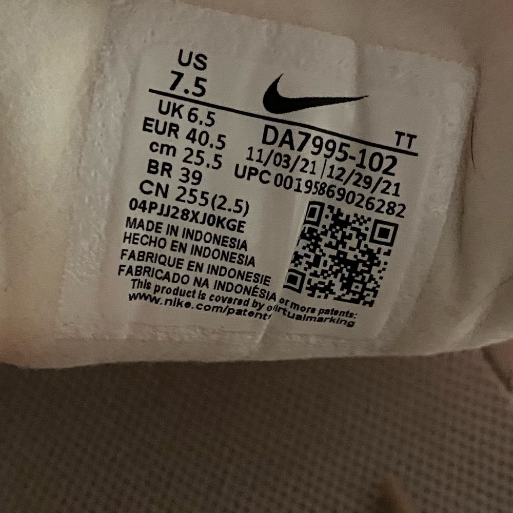 ❌SOLD OUT❌ Nike Waffle One “Natural” Sneaker DA7995 102 - Picture 10 of 15